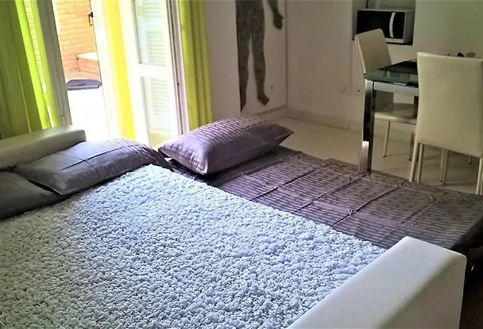 Casa Chiara In Centro Con Corte Privata