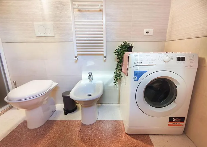 Casa Chiara In Centro Con Corte Privata Lejlighed *