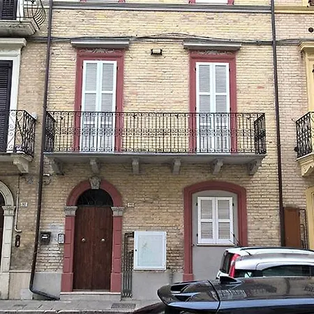 Casa Chiara In Centro Con Corte Privata *