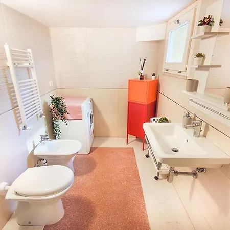 Casa Chiara In Centro Con Corte Privata San Benedetto del Tronto